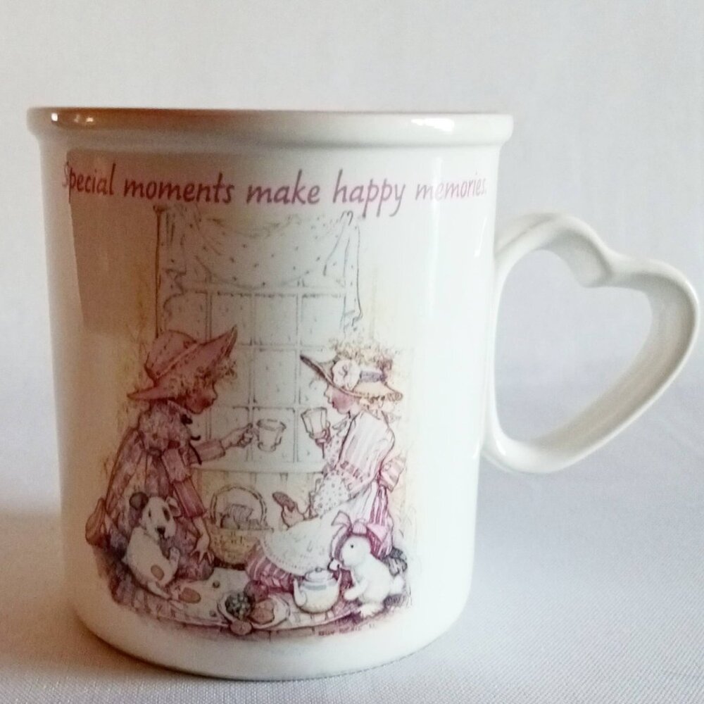 1990 Holly Hobby Stoneware Coffee Mug W/Heart Handle from American Greetings